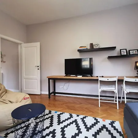 Beautifully Decorated Functional * Sofía