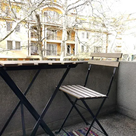 Beautifully Decorated Functional Διαμέρισμα Σόφια