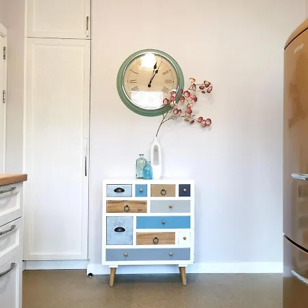 Apartamento Beautifully Decorated Functional