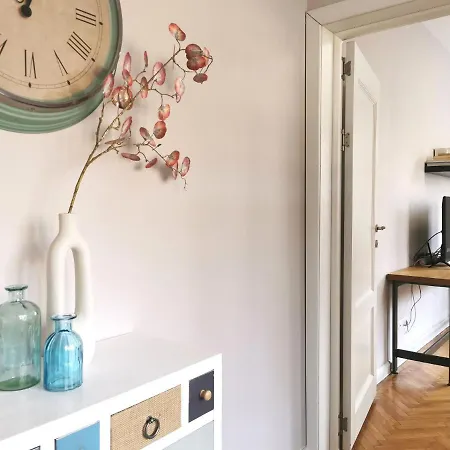 Apartamento Beautifully Decorated Functional
