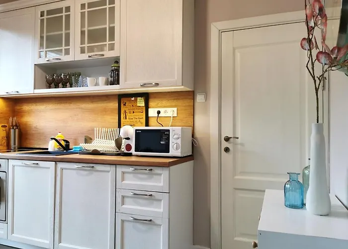 Апартамент Beautifully Decorated Functional