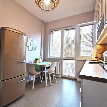 Beautifully Decorated Functional Апартаменты София