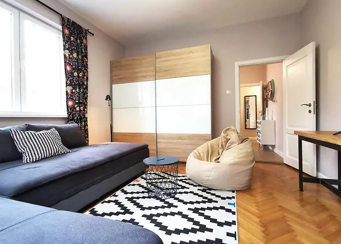 Beautifully Decorated Functional アパート