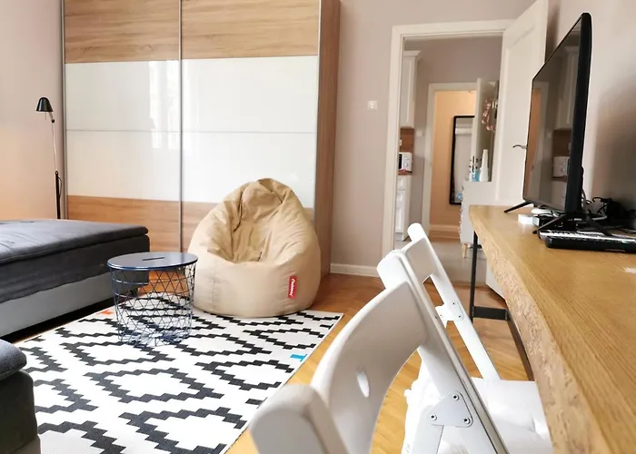 Beautifully Decorated Functional Apartament *